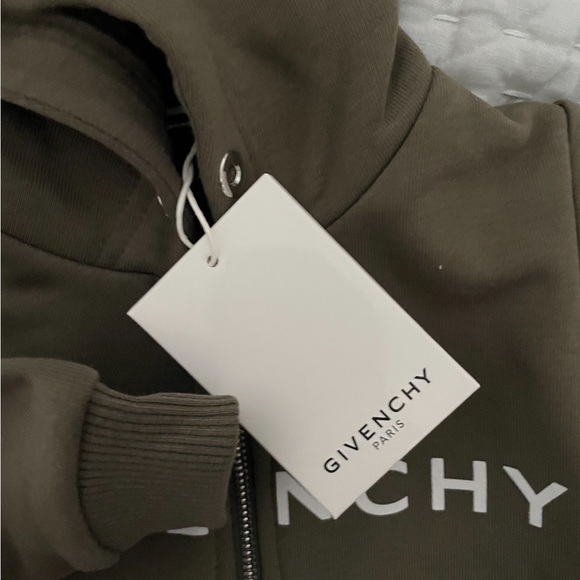 NWT Givenchy Kids army green logo print zip-up hoodie. Size 6 months! - Picture 4 of 6